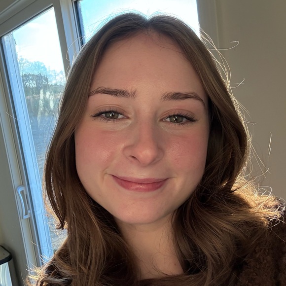 chloebynum813